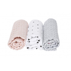 MOTHERHOOD Plena mušelínová 3ks Pink Squares 70x80 cm MOTHERHOOD Plena mušelínová 3ks Pink Squares 70x80 cm