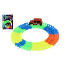 Dráha svítící ve tmě + auto na baterie plast 57ks délka 72cm na kartě 17x24x7cm Dráha svítící ve tmě + auto na baterie plast 57ks délka 72cm na kartě 17x24x7cm