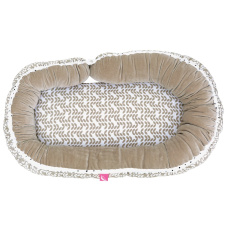 MOTHERHOOD Dětské hnízdečko a Junior polštář 2v1 Beige Classics new MOTHERHOOD Dětské hnízdečko a Junior polštář 2v1 Beige Classics new