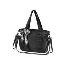 BABYONO Taška přebalovací Cami black BABYONO Taška přebalovací Cami black