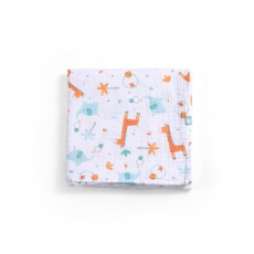 FUNNABABY Mušelínová zavinovací plena Girrafe Blue 120 x 120 cm FUNNABABY Mušelínová zavinovací plena Girrafe Blue 120 x 120 cm
