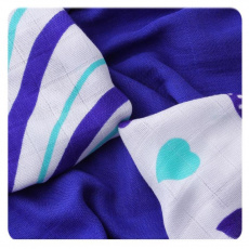 KIKKO Ubrousky bambusové Hearts&Waves 30x30 cm, ocean blue 9 ks KIKKO Ubrousky bambusové Hearts&Waves 30x30 cm, ocean blue 9 ks