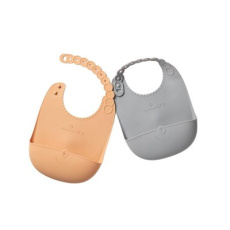 MINIWARE Set silikonových bryndáků Roll & Lock Grey/Toffee MINIWARE Set silikonových bryndáků Roll & Lock Grey/Toffee