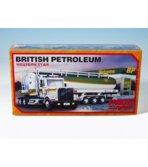 Stavebnice Monti 52 British Petroleum 1:48 v krabici 32x21x8cm Stavebnice Monti 52 British Petroleum 1:48 v krabici 32x21x8cm