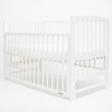 Dětská postýlka New Baby LILLY se stahovací bočnicí bílá Dětská postýlka New Baby LILLY se stahovací bočnicí bílá