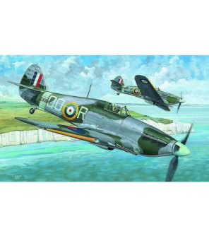 Model Hawker Hurricane MK.IIC 13,6x16,9cm v krabici 25x14,5x4,5cm Model Hawker Hurricane MK.IIC 13,6x16,9cm v krabici 25x14,5x4,5cm