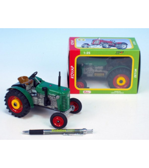 Traktor Zetor 25A zelený na klíček kov 15cm 1:25 v krabičce Kovap Traktor Zetor 25A zelený na klíček kov 15cm 1:25 v krabičce Kovap
