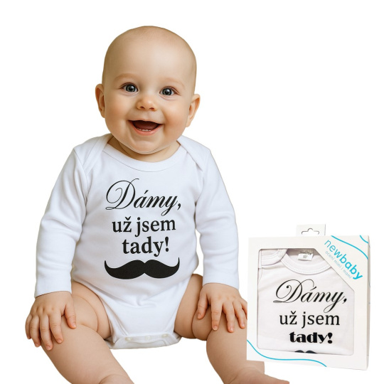Body s potiskem New Baby Dámy, už jsem tady! - dárkové balení Body s potiskem New Baby Dámy, už jsem tady! - dárkové balení