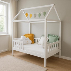 Dětská postel domeček se zábradlím a roštem New Baby CASTELLO 160x80 cm bílá Dětská postel domeček se zábradlím a roštem New Baby CASTELLO 160x80 cm bílá